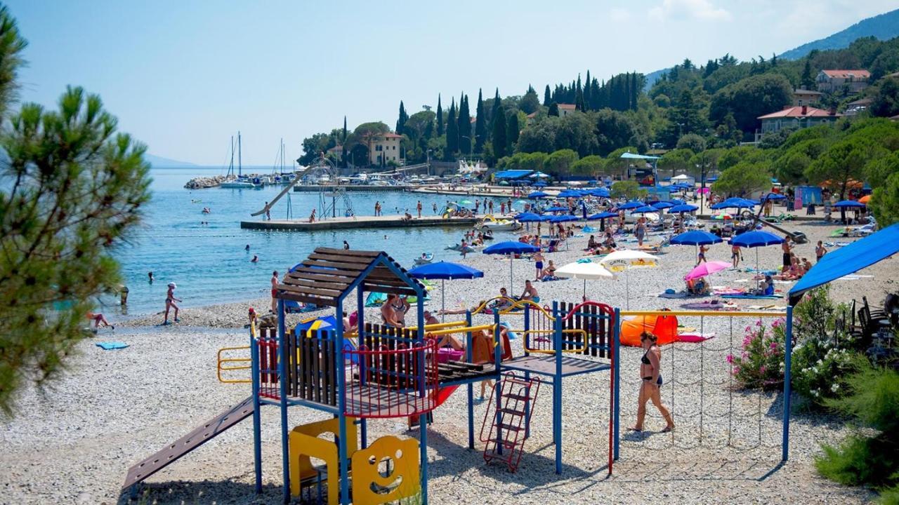 Apartments Skorup Ičići 외부 사진